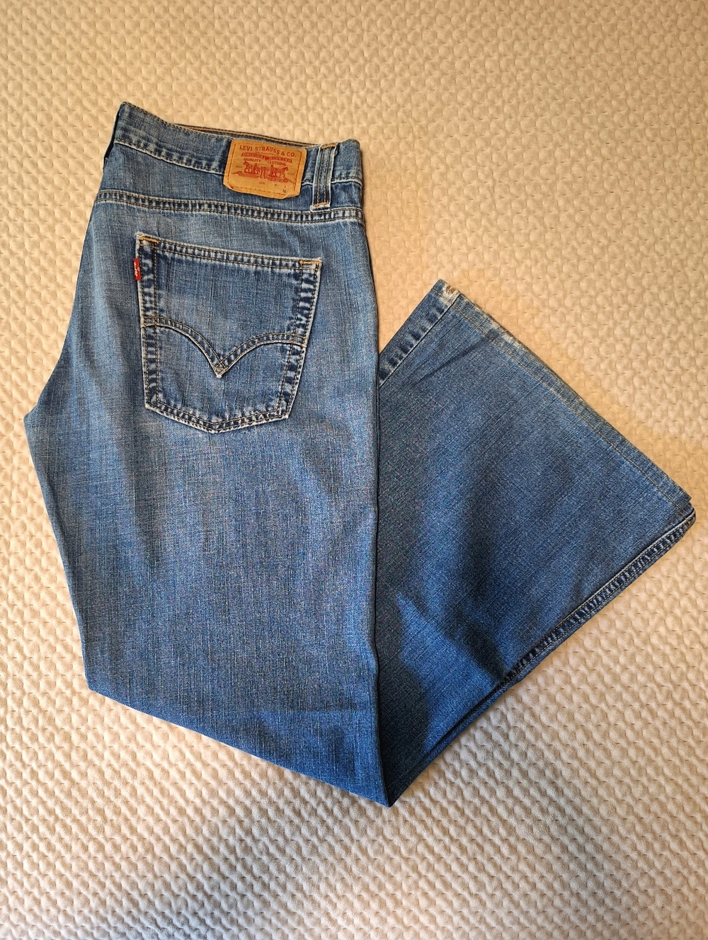 Levi's Low Slouch Flare | Vintage Wash | Size 13M